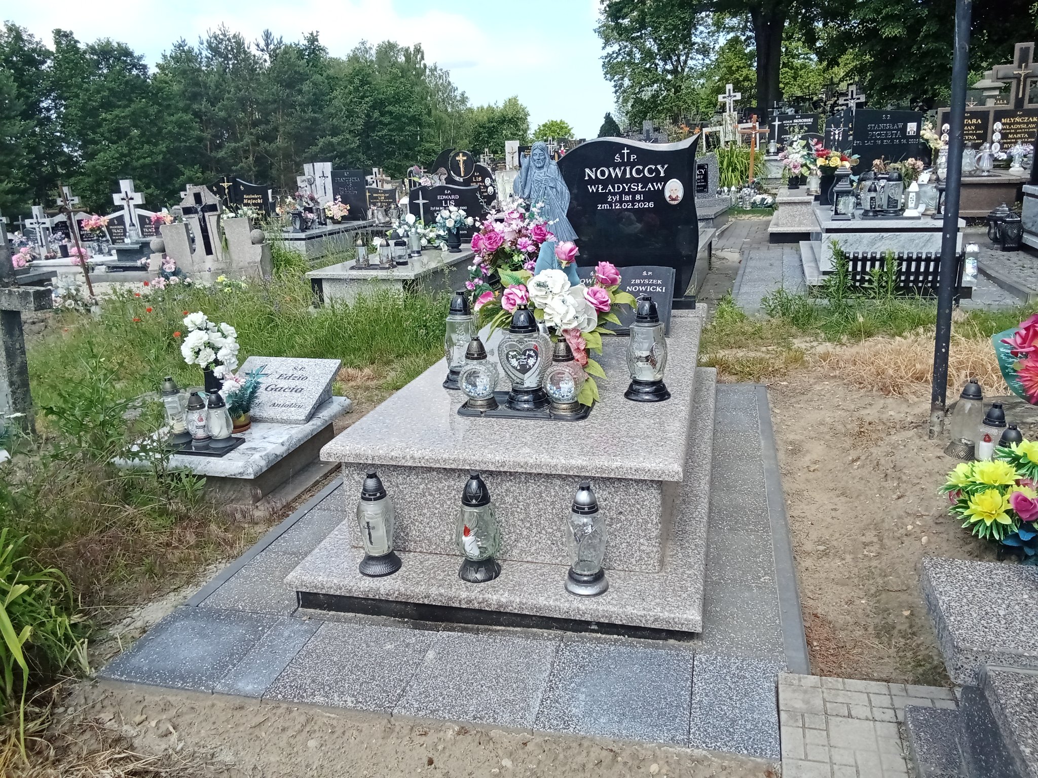 Grób Władysław Nowicki