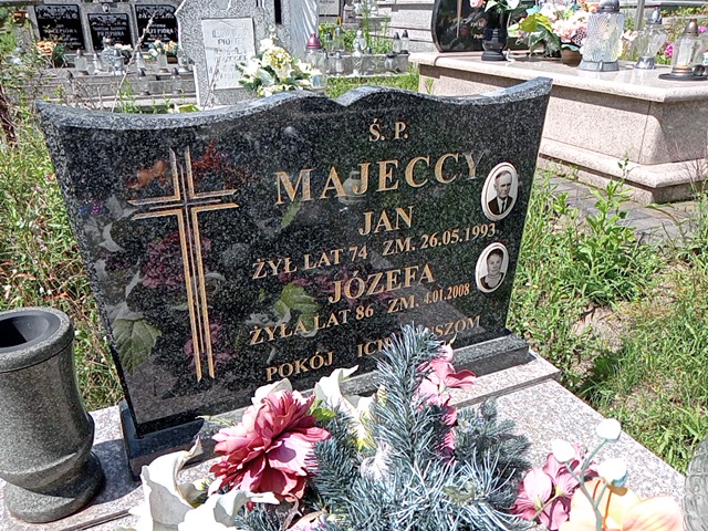 Józefa Majecka 1921 Oleszno - Grobonet - Wyszukiwarka osób pochowanych